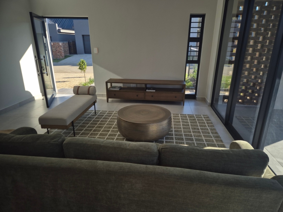 To Let 3 Bedroom Property for Rent in Van Der Hoff Park North West